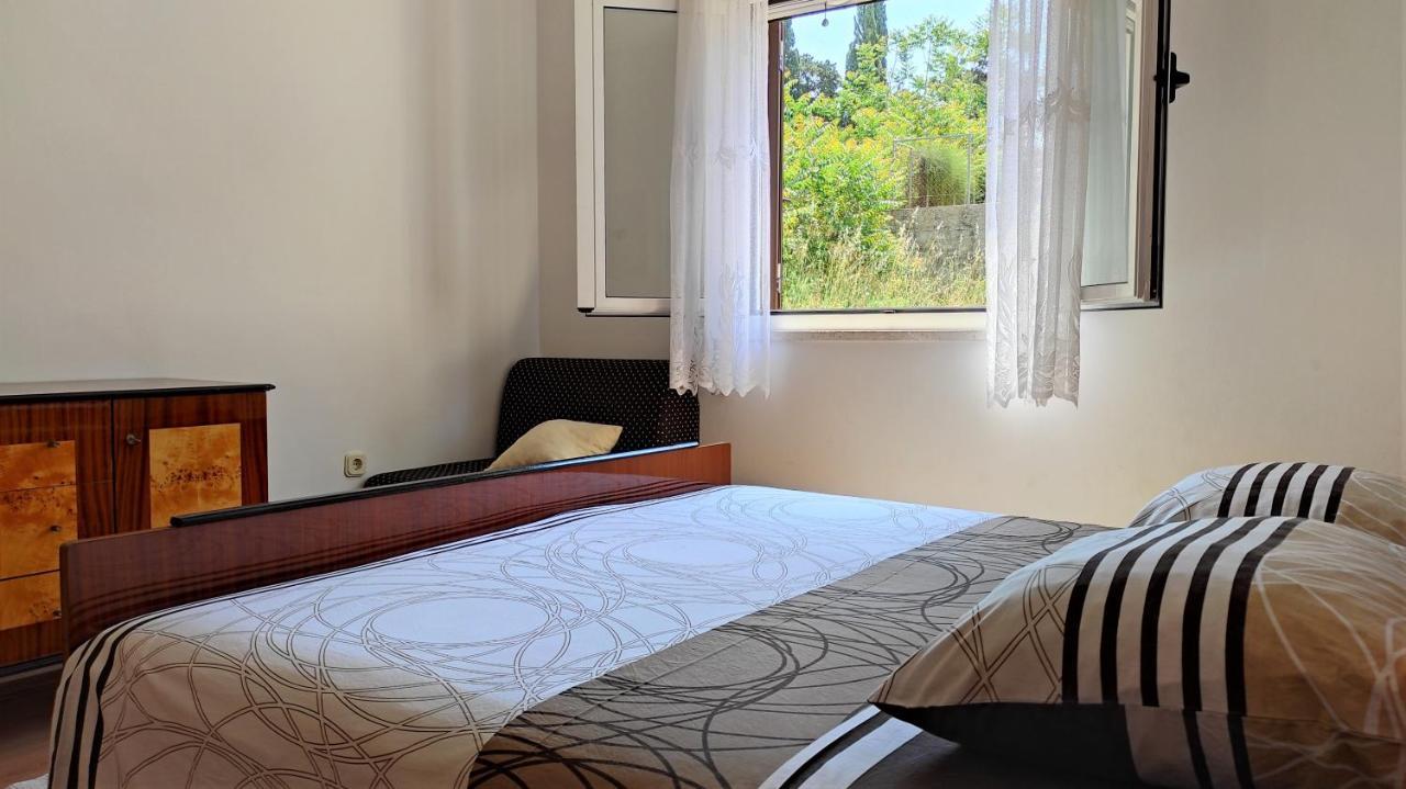 Apartments Ljilja Sea View Slatine Extérieur photo