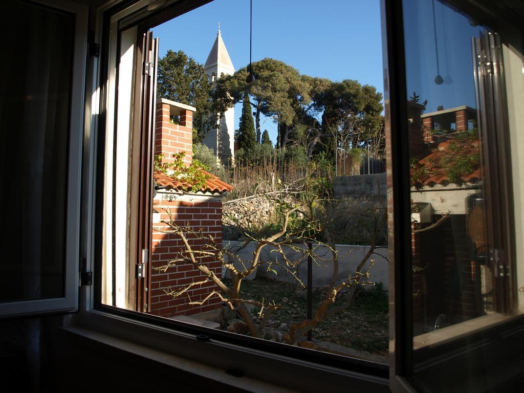 Apartments Ljilja Sea View Slatine Extérieur photo