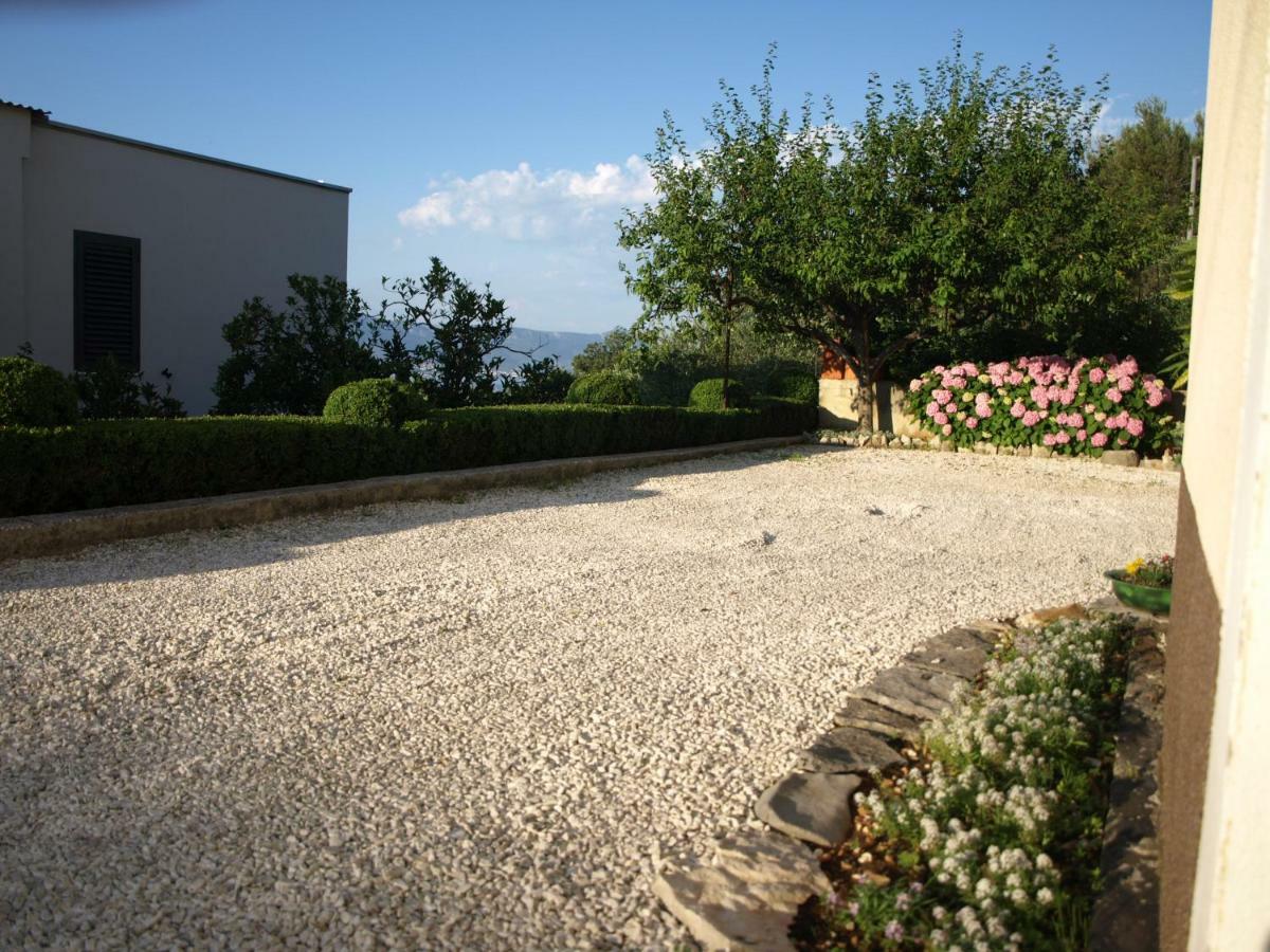 Apartments Ljilja Sea View Slatine Extérieur photo