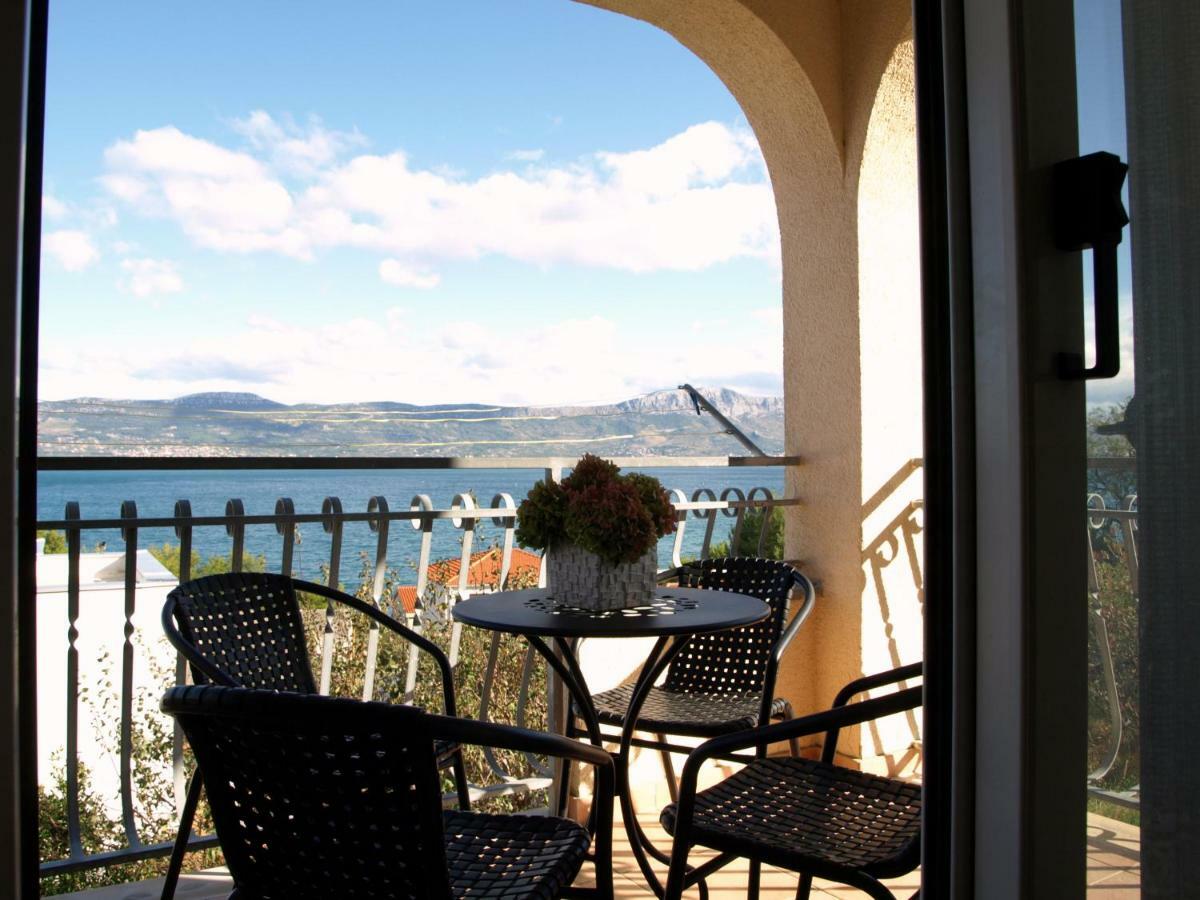 Apartments Ljilja Sea View Slatine Extérieur photo